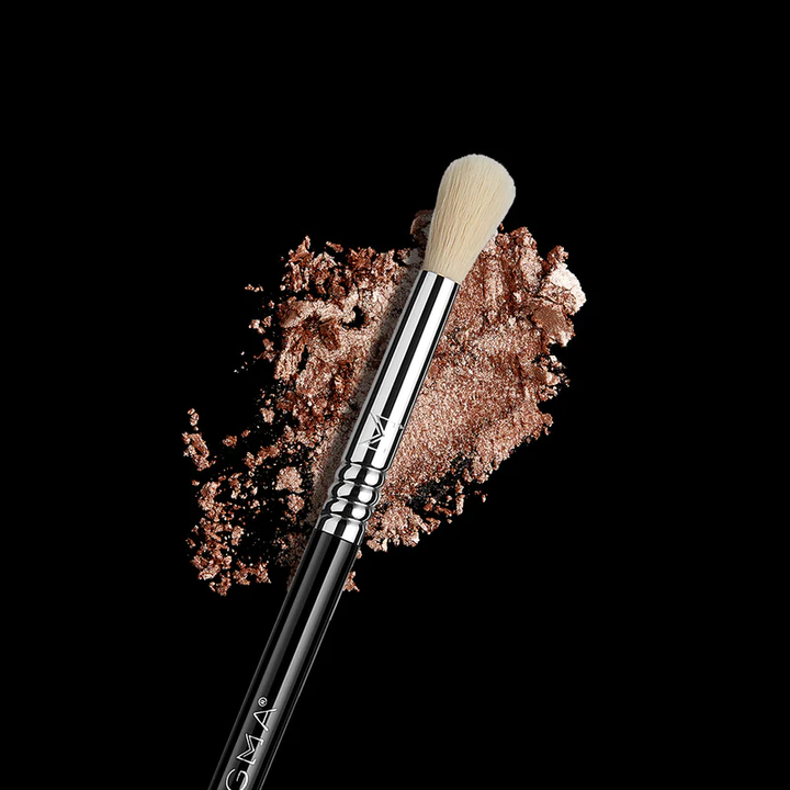 Sigma Beauty - E35 Tapered Blending Brush