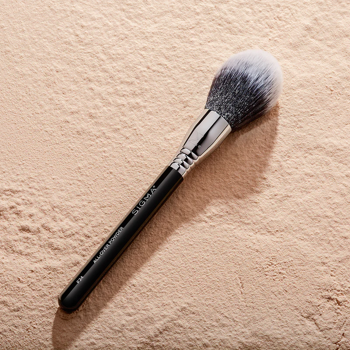 Sigma Beauty - F24 All-Over Powder Brush