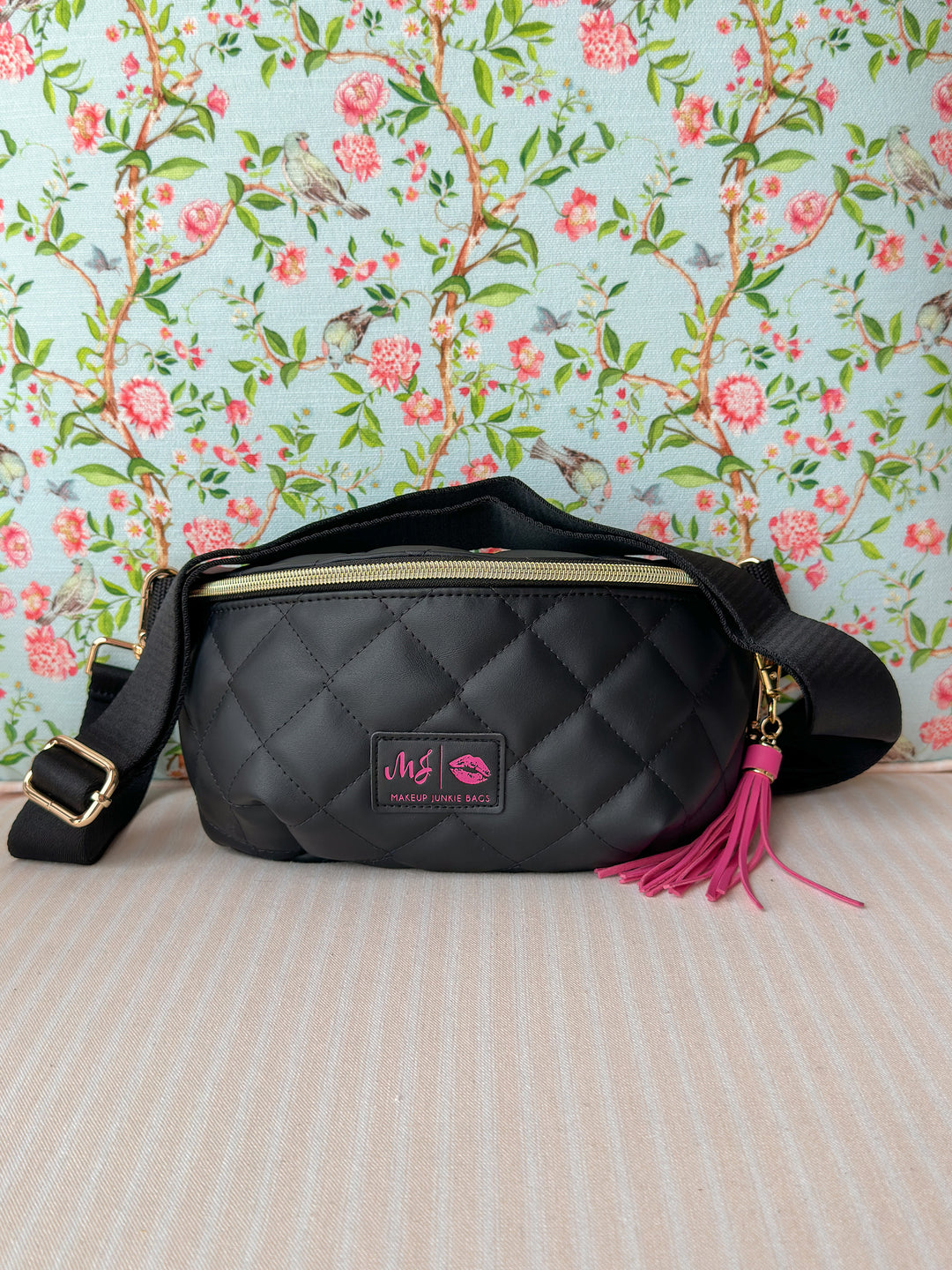 Makeup Junkie Bags - Luxe Onyx Quilted Sidekick [Pre-Order]