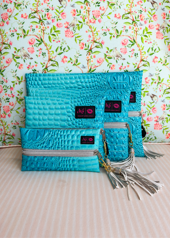 Makeup Junkie Bags - Tiffany Blue Bubble Gator Silver Zipper [Ready To Ship]