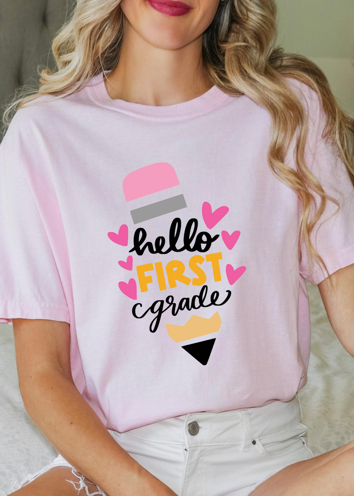 Glamfox  - Hello Kinder to Sixth Grade Graphic Tee