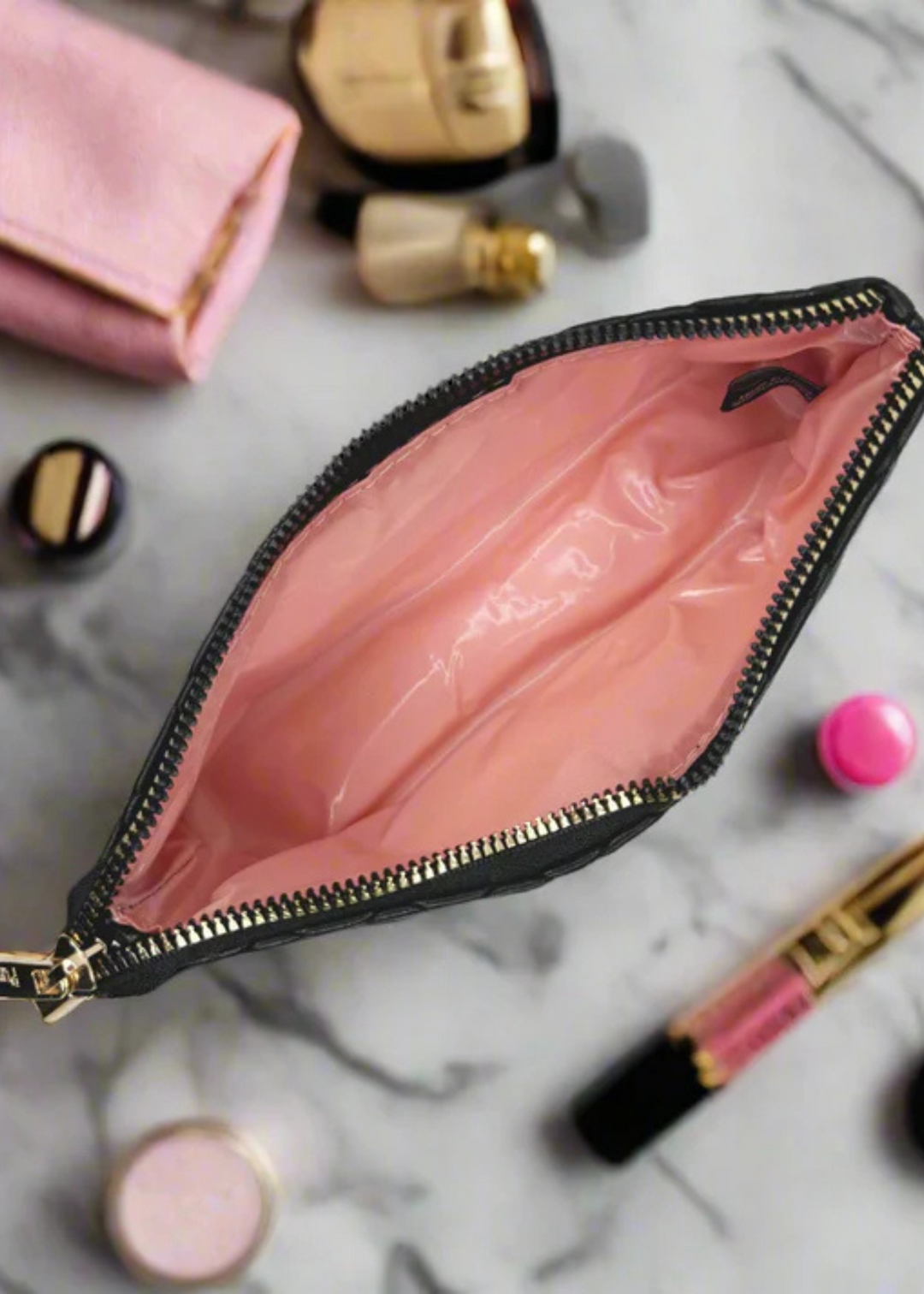 PurseN - Black Quilted Sleek Stash