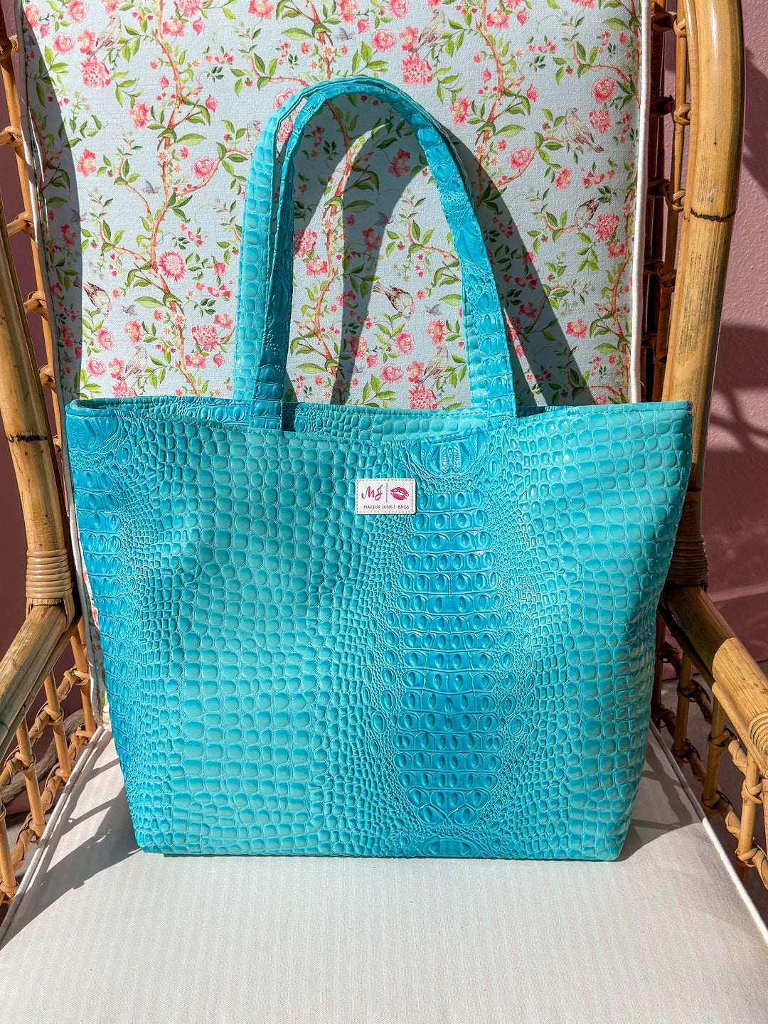 Makeup Junkie Bags - Bubble Gator Artic Travel Bags [Pre-Order]