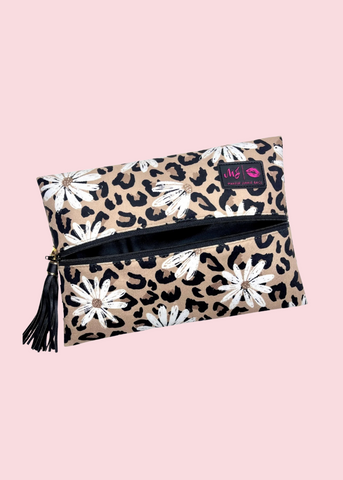 Makeup Junkie Bags - Cheetah Daisy Flat Lay [Pre-Order]