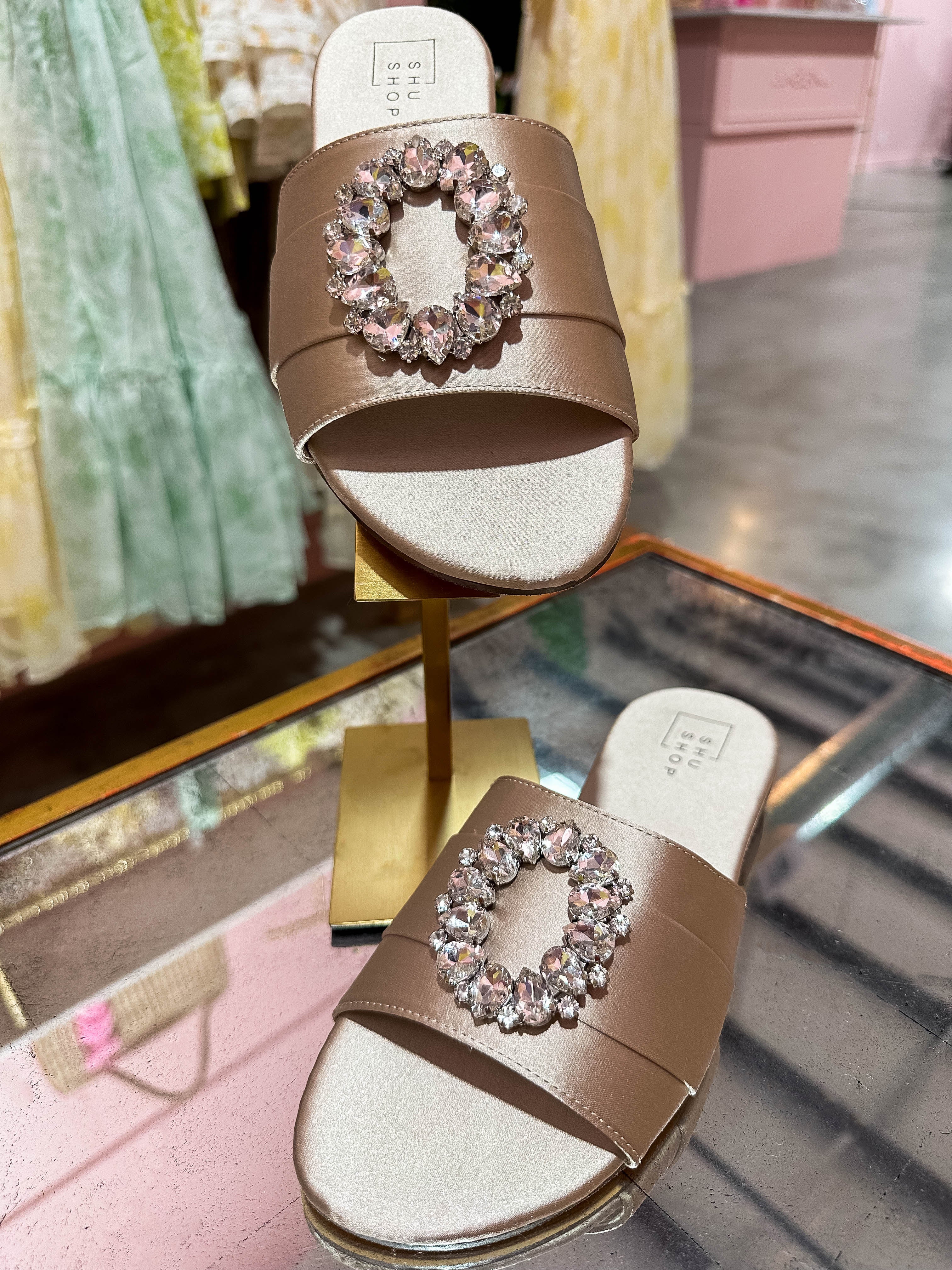 Shu outlet shop sandals