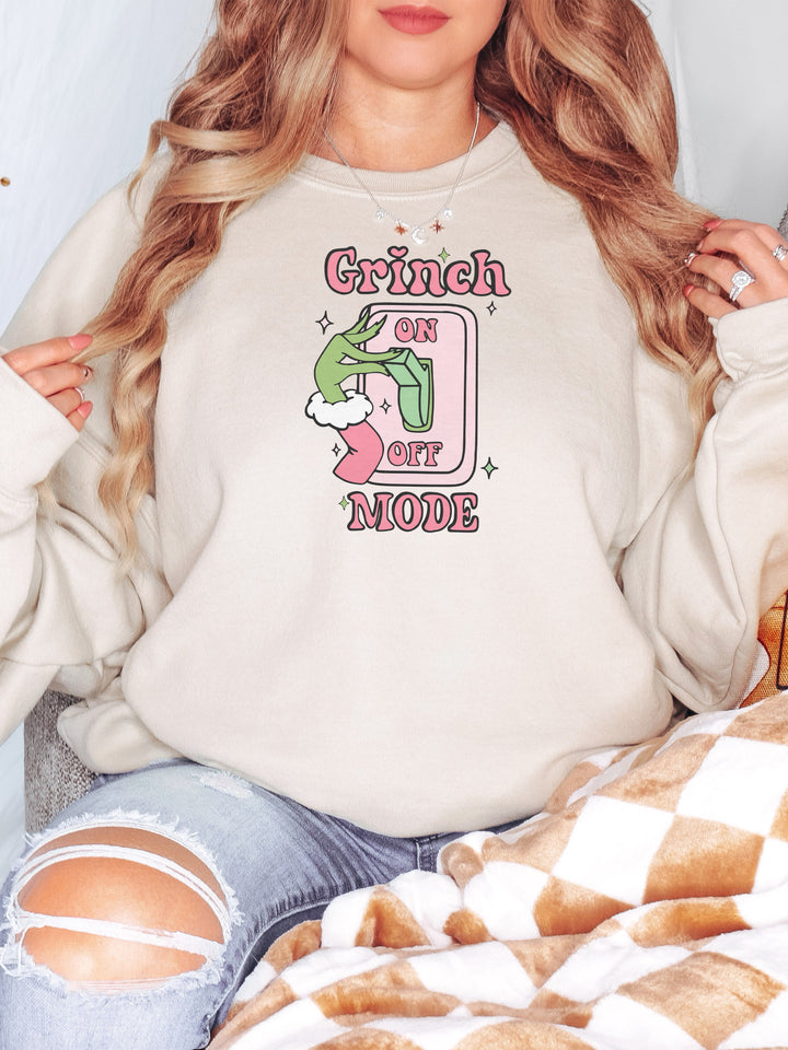 Glamfox - Christmas Mode Graphic Sweater