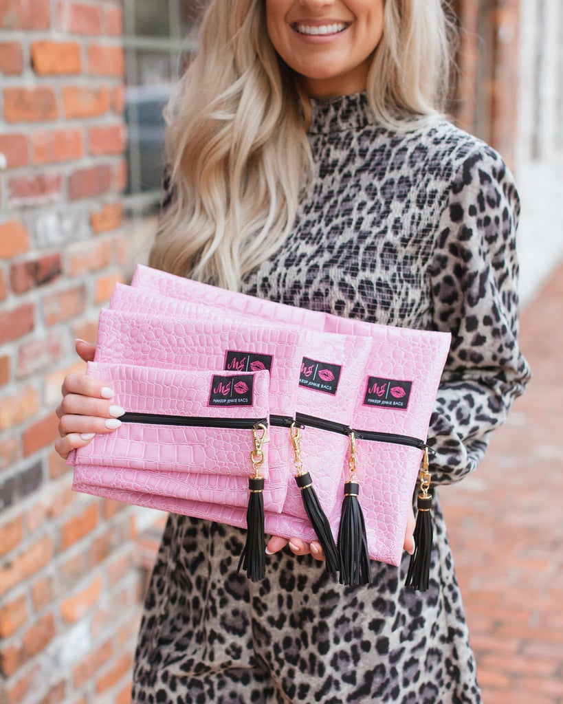 Makeup Junkie Large Pink Ostrich Bag – Grey Barn Boutique